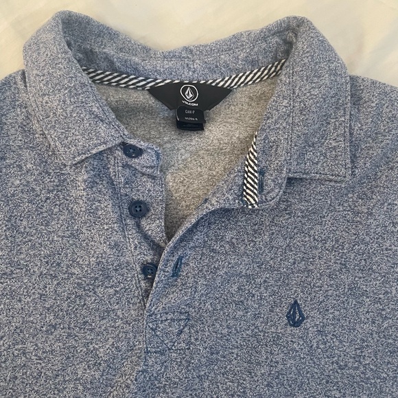 Comfortable Soft Cotton Volcom Polo - Picture 4 of 12